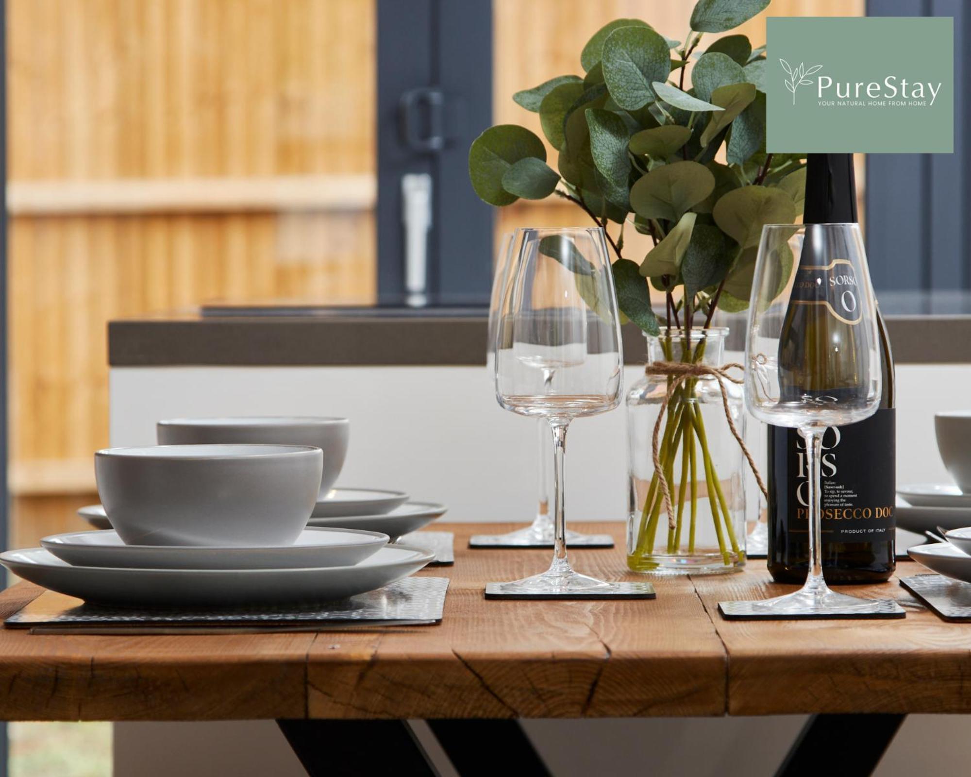 Stunning 5 Bed Manchester House With Parking By Purestay Short Lets & Serviced Accommodation المظهر الخارجي الصورة