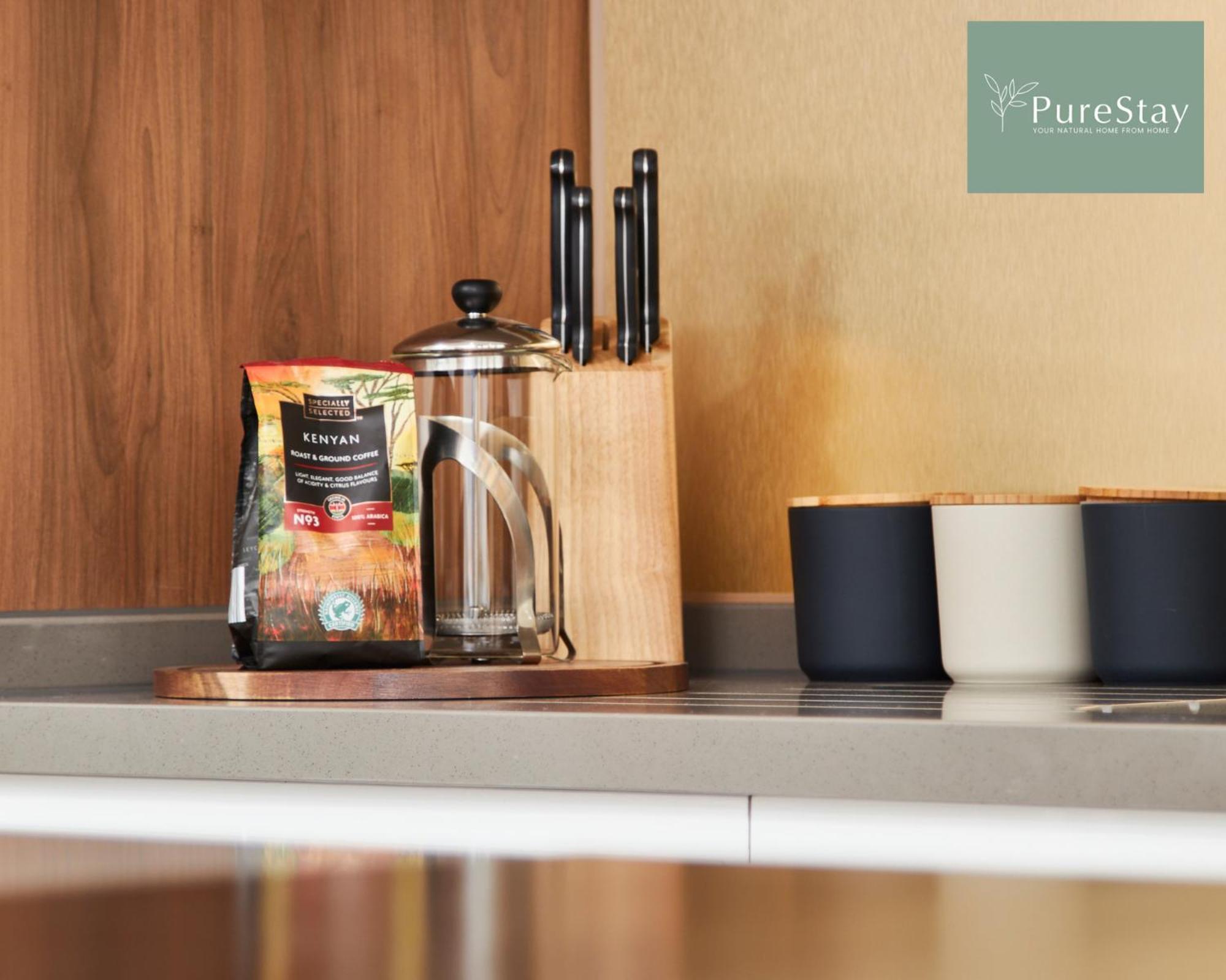 Stunning 5 Bed Manchester House With Parking By Purestay Short Lets & Serviced Accommodation المظهر الخارجي الصورة