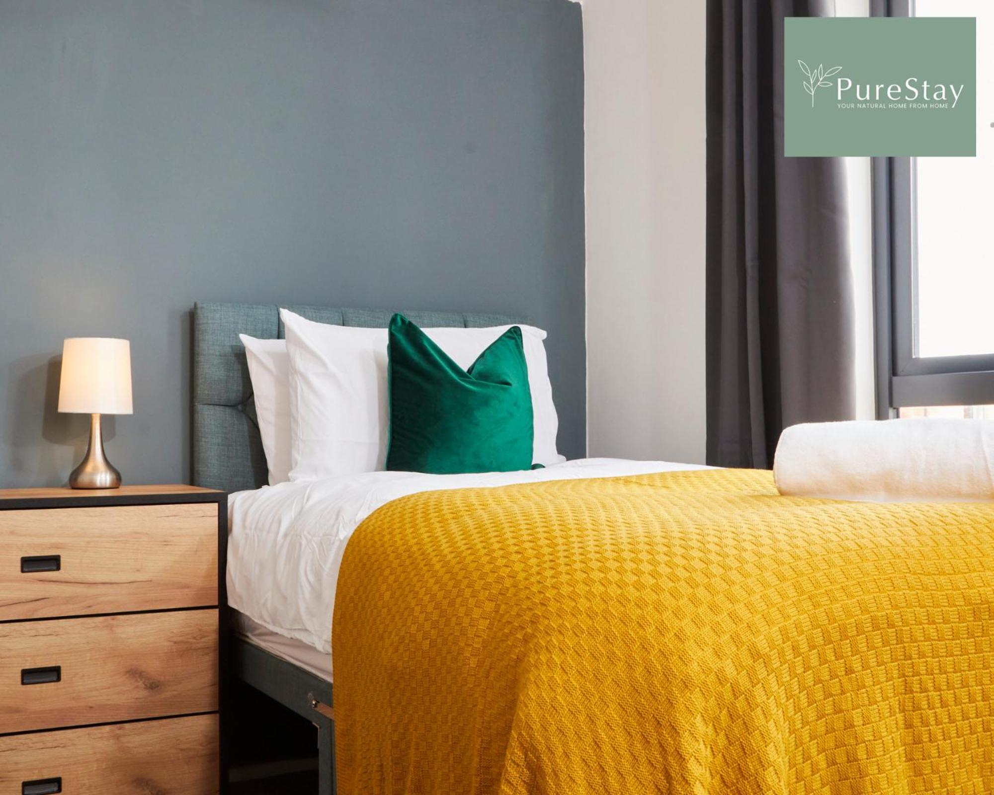 Stunning 5 Bed Manchester House With Parking By Purestay Short Lets & Serviced Accommodation المظهر الخارجي الصورة