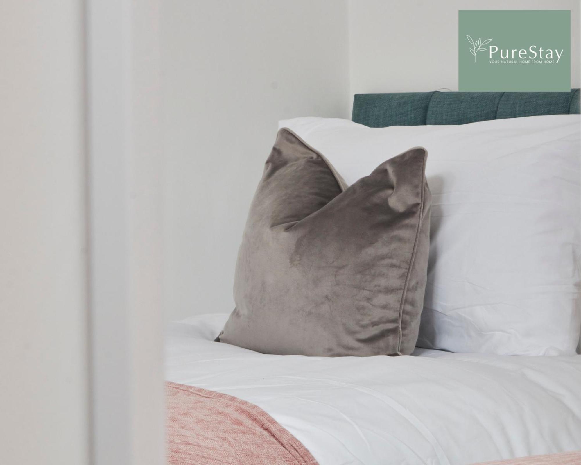Stunning 5 Bed Manchester House With Parking By Purestay Short Lets & Serviced Accommodation المظهر الخارجي الصورة
