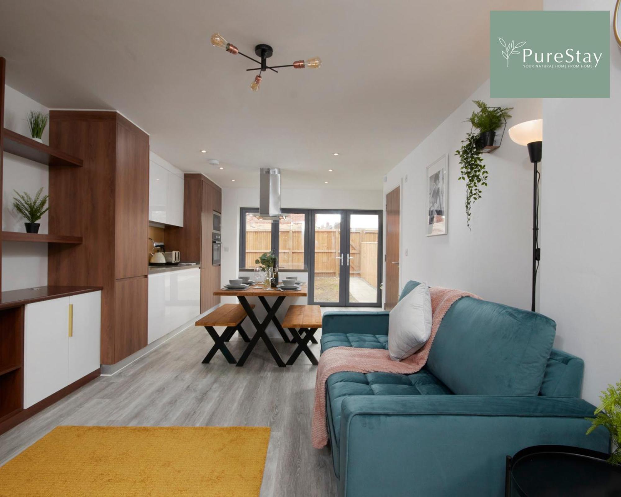 Stunning 5 Bed Manchester House With Parking By Purestay Short Lets & Serviced Accommodation المظهر الخارجي الصورة