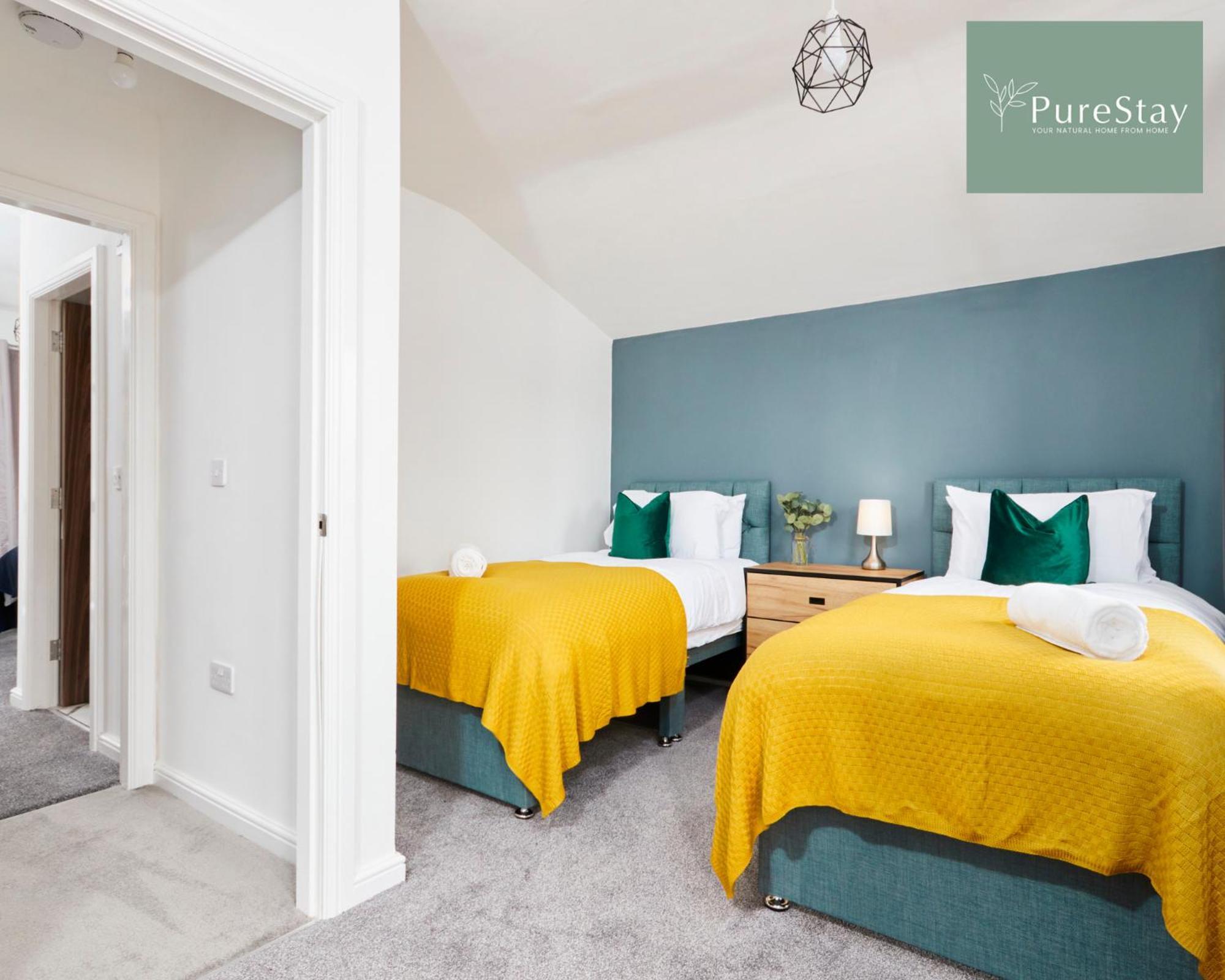 Stunning 5 Bed Manchester House With Parking By Purestay Short Lets & Serviced Accommodation المظهر الخارجي الصورة