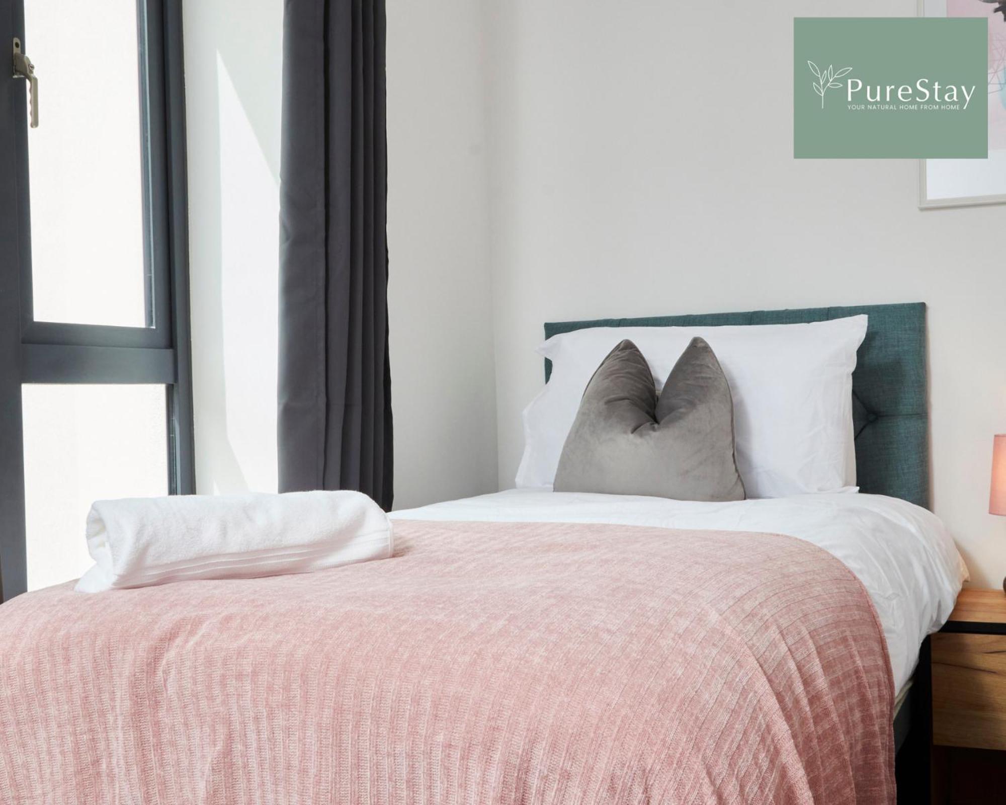 Stunning 5 Bed Manchester House With Parking By Purestay Short Lets & Serviced Accommodation المظهر الخارجي الصورة