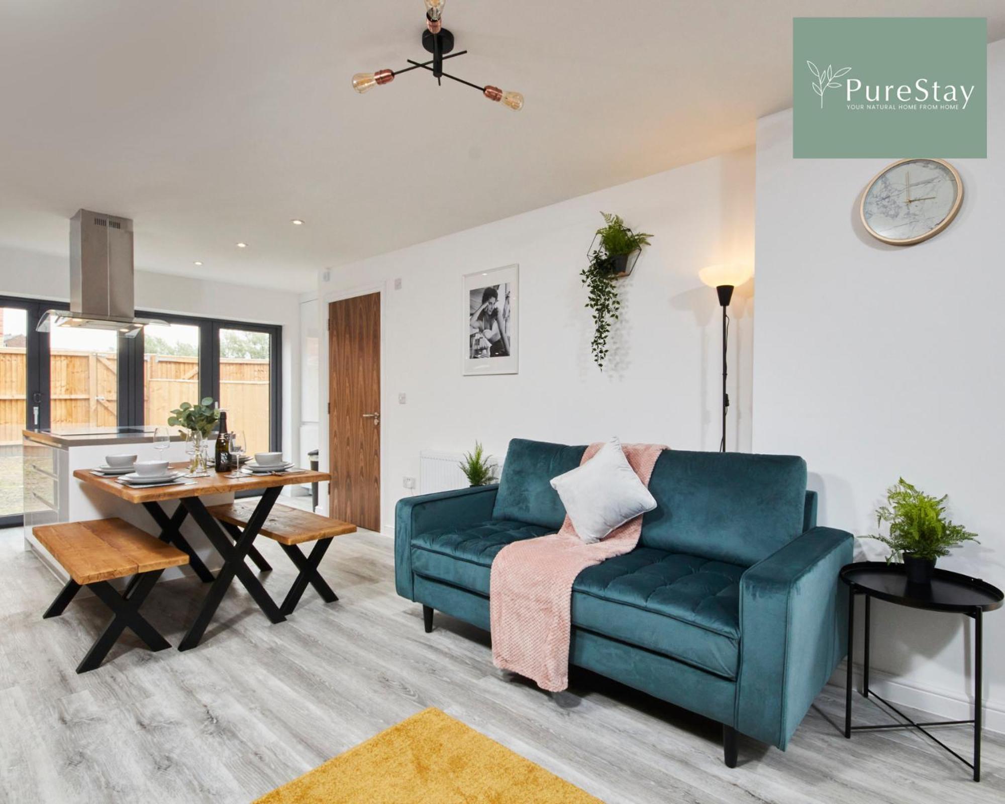 Stunning 5 Bed Manchester House With Parking By Purestay Short Lets & Serviced Accommodation المظهر الخارجي الصورة
