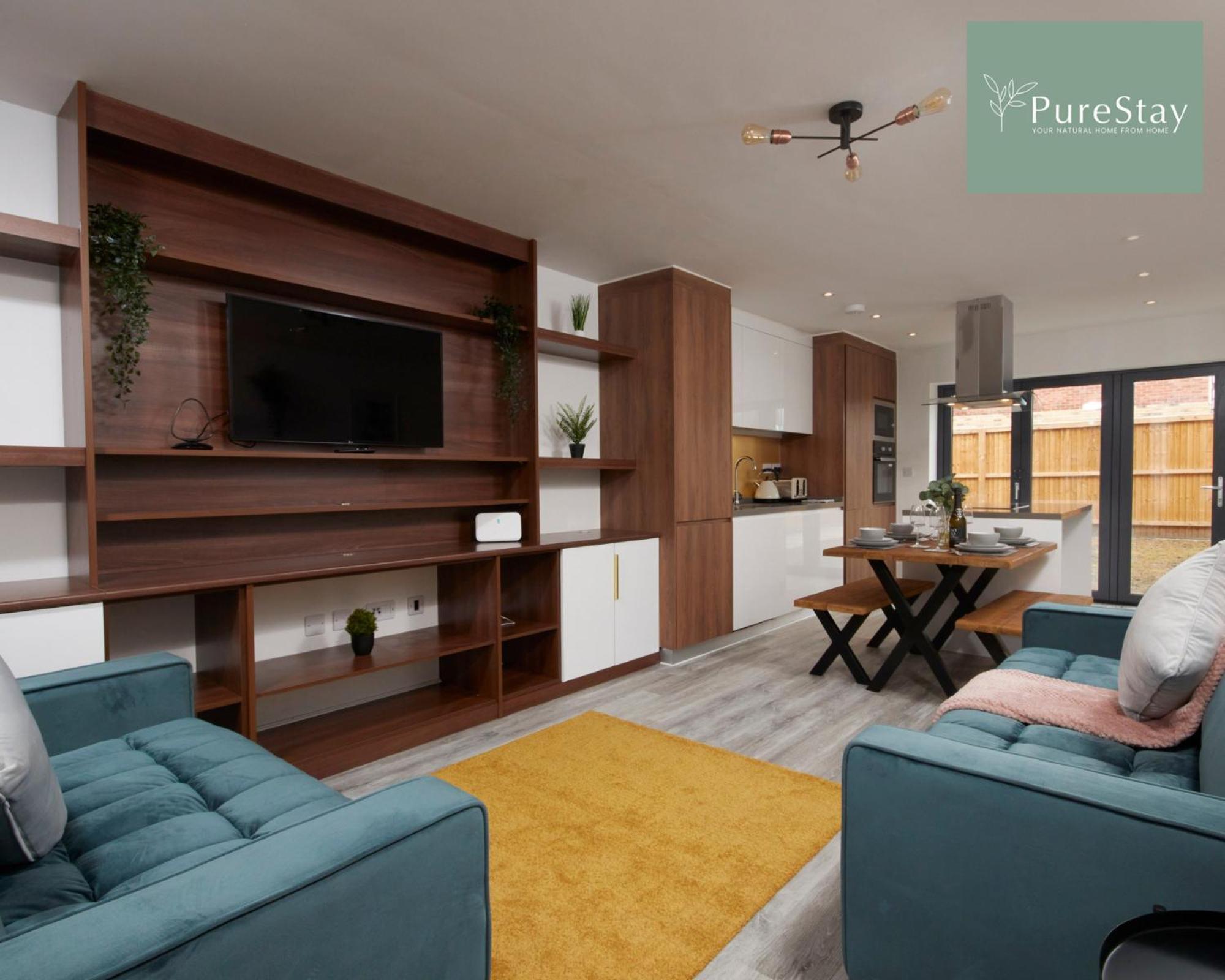 Stunning 5 Bed Manchester House With Parking By Purestay Short Lets & Serviced Accommodation المظهر الخارجي الصورة